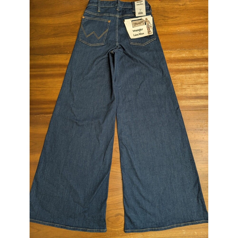 Wrangler x Lainey Wilson Wide Leg Blue Jeans Dark Wash 26x32 NEW Cowgirl Western